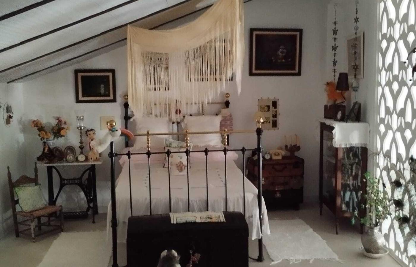 Imagen de 'alquiler de habitaciones en sevilla, molares, los | convivencia intergeneracional'