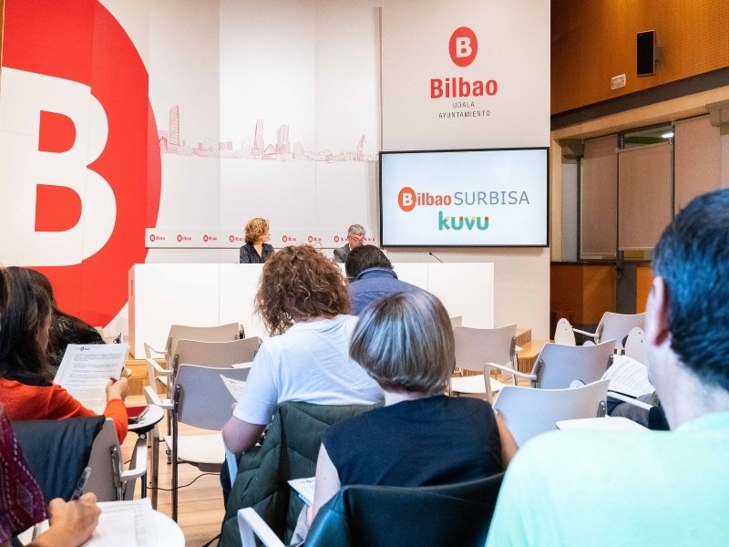El Ayuntamiento de Bilbao, Surbisa y Kuvu lanzan el programa Etxea Gaztetu