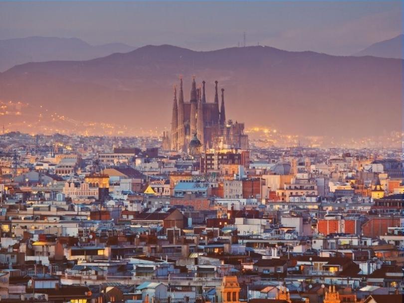 Imagen Compartir vivienda con pensionistas en Barcelona: Guía completa de convivencia intergeneracional