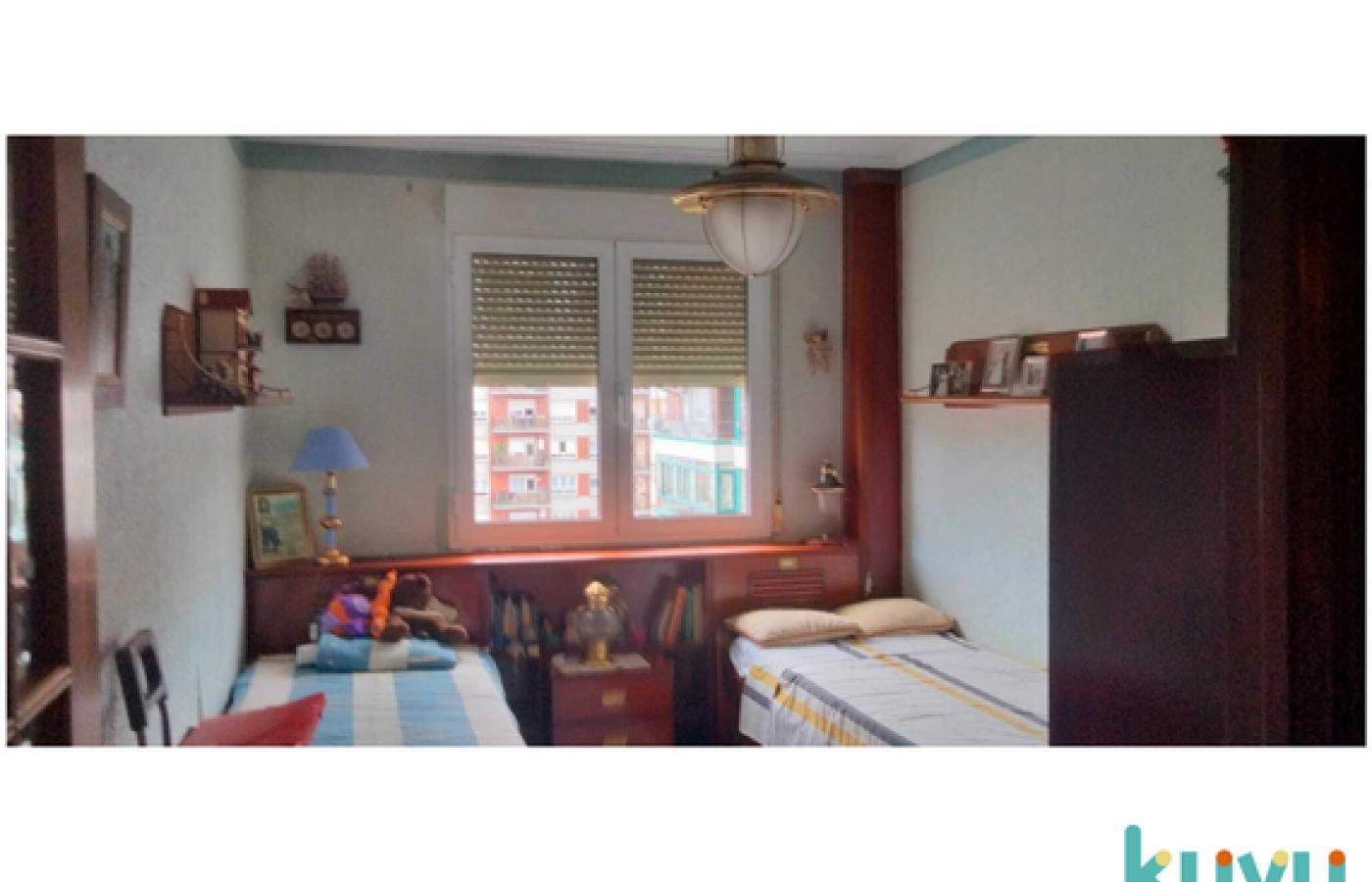 Imagen de se alquila habitación en etxebarri