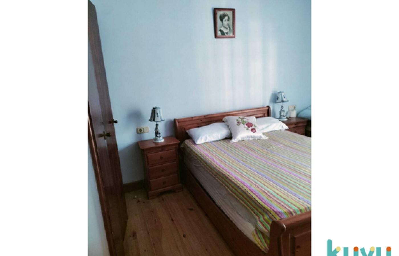 Imagen de habitación en casa de persona mayor en altza, donostia - san sebastián.