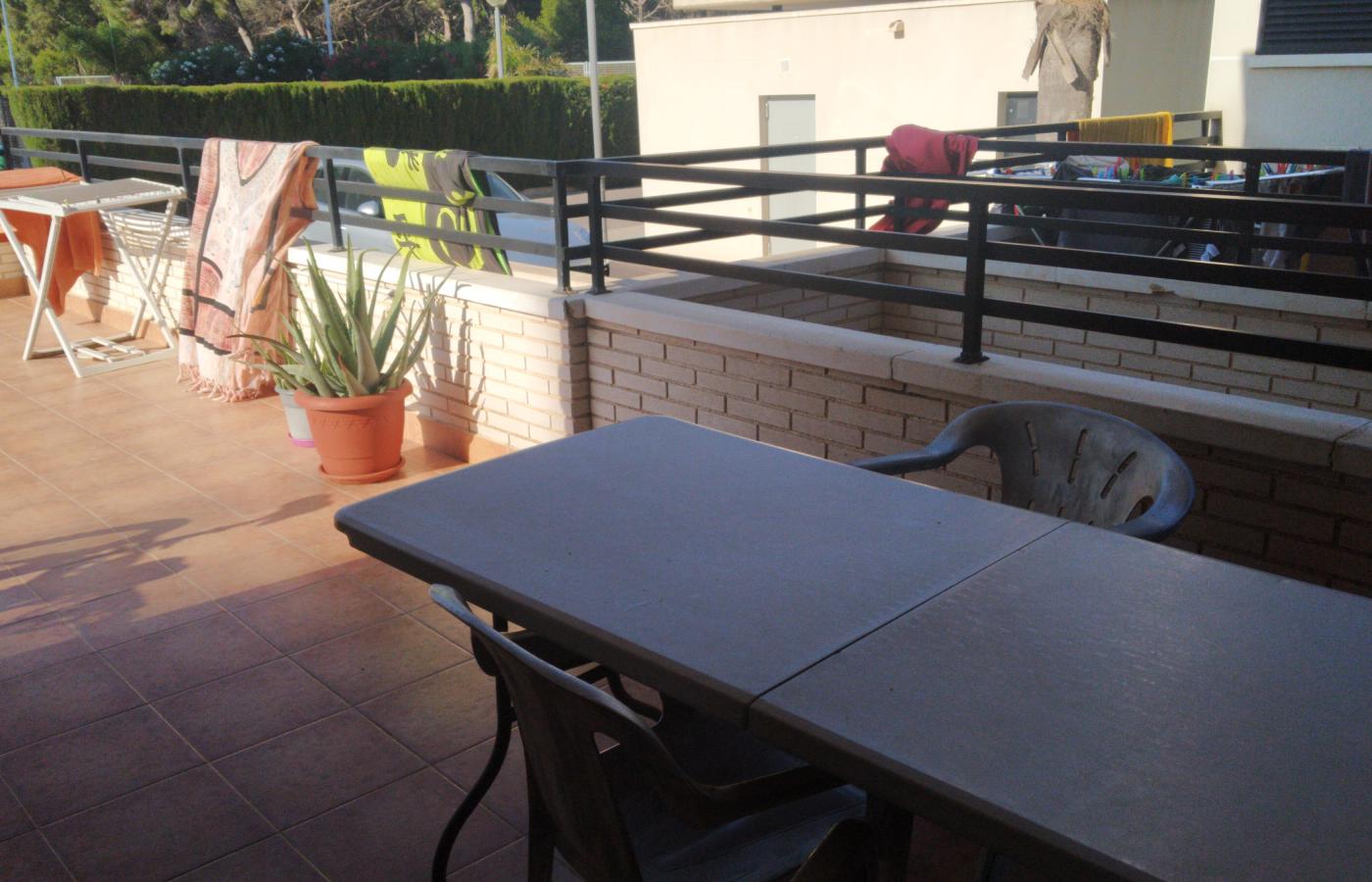 Imagen de 'alquiler de habitaciones en madrid, cercedilla | convivencia intergeneracional'