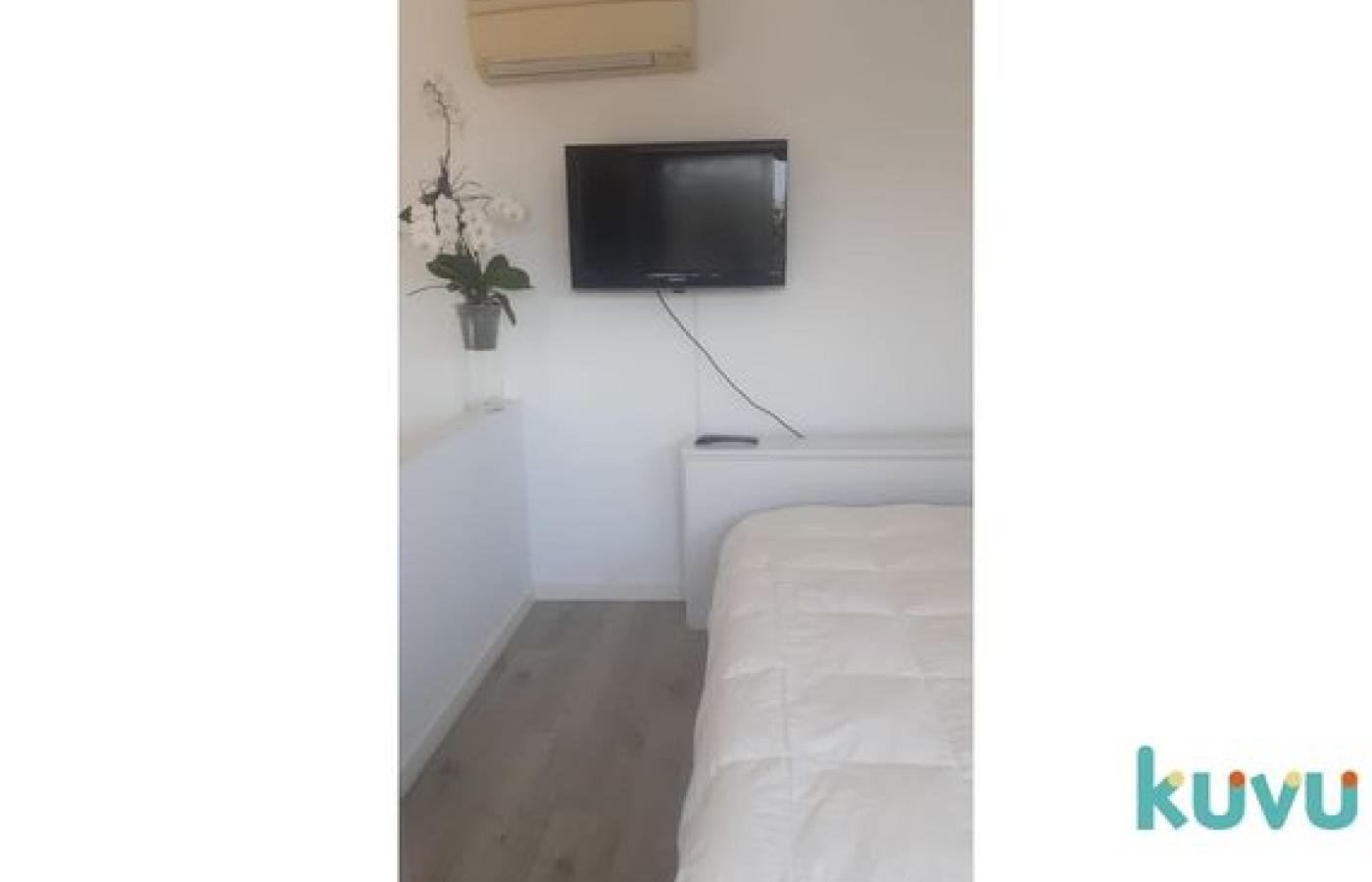 Imagen de 'alquiler de habitaciones en barcelona, castellgalí | convivencia intergeneracional'