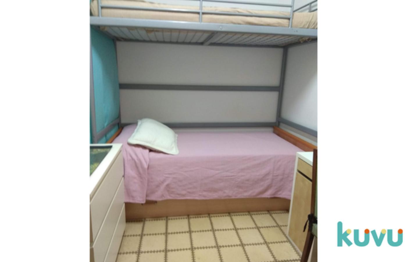 Imagen de 'alquiler de habitaciones en barcelona, molins de rei | convivencia intergeneracional'