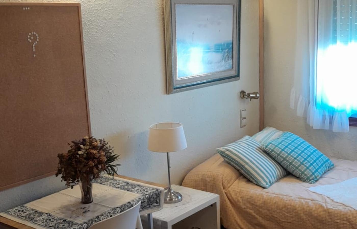 Imagen de 'alquiler de habitaciones en barcelona, sant jaume de frontanyà | convivencia intergeneracional'