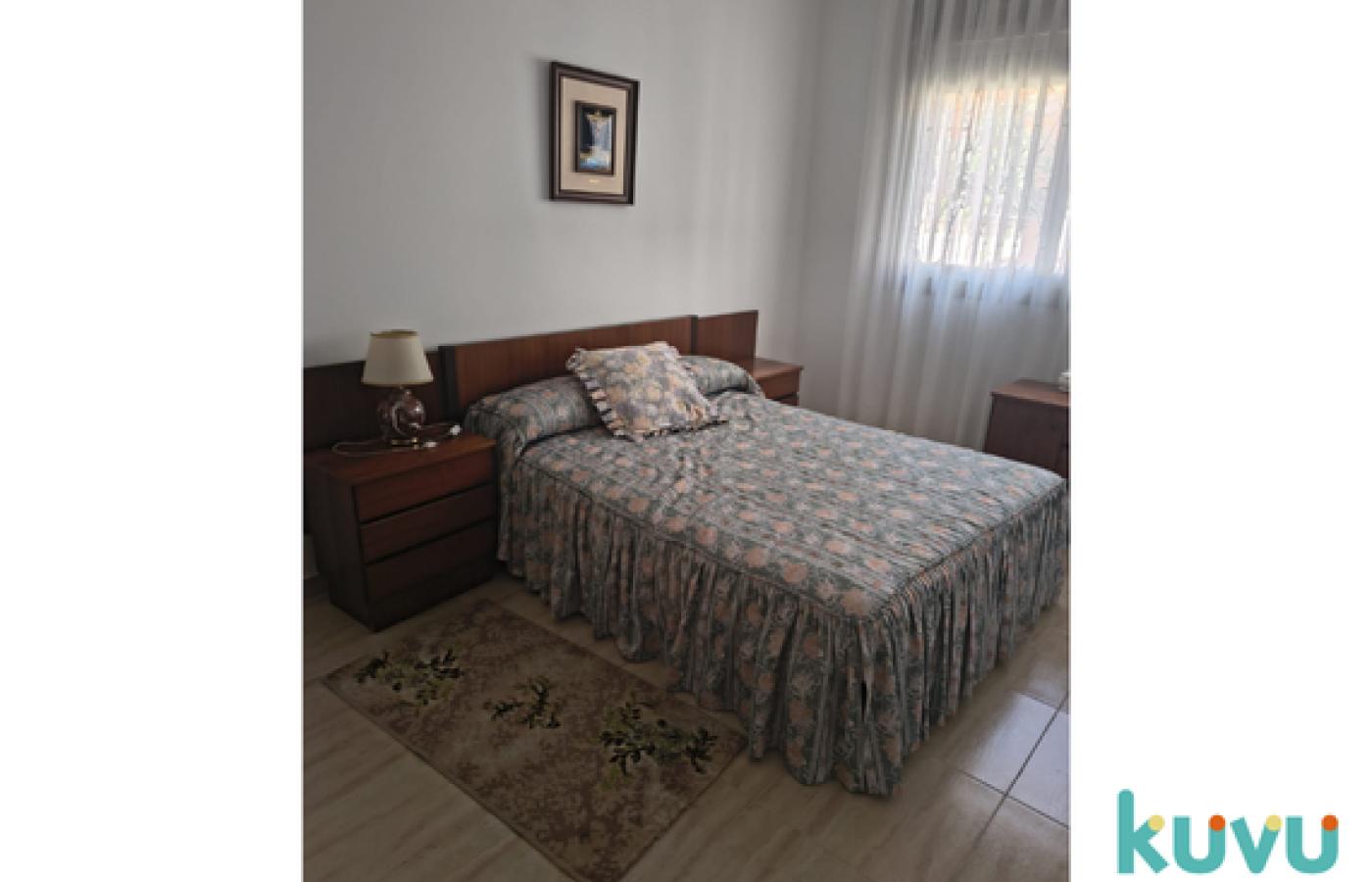 Imagen de 'alquiler de habitaciones en barcelona, folgueroles | convivencia intergeneracional'
