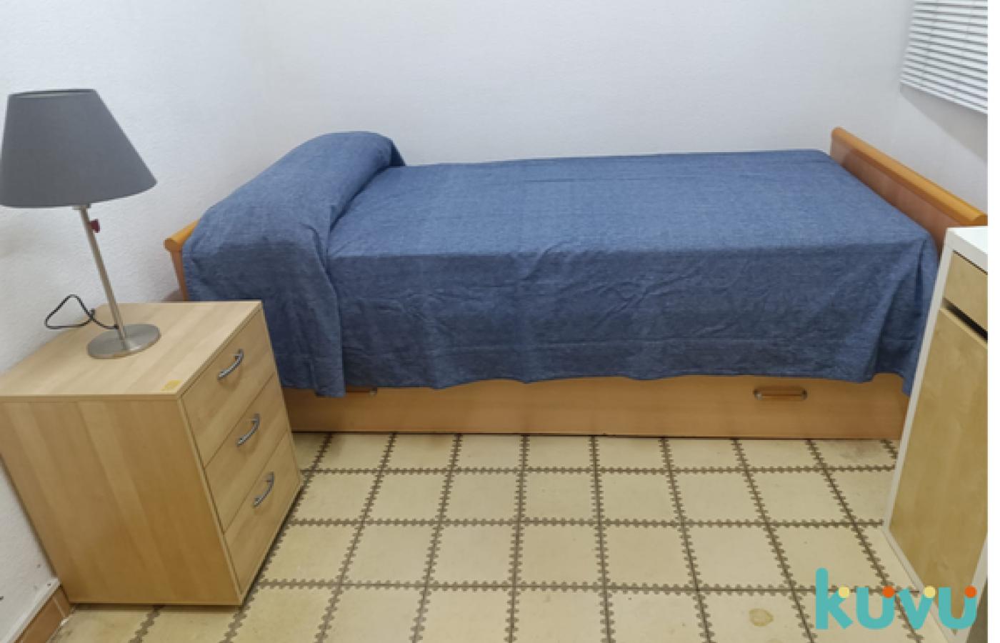 Imagen de 'alquiler de habitaciones en barcelona, bagà | convivencia intergeneracional'