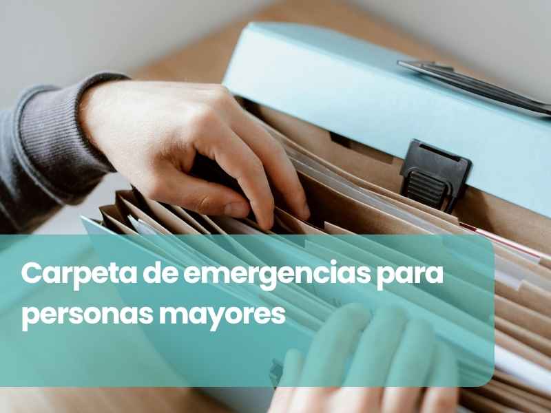 Carpeta de emergencias para personas mayores: medicación, contactos y documentos esenciales